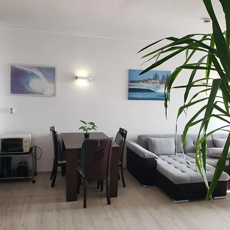 Wavetower Apartment